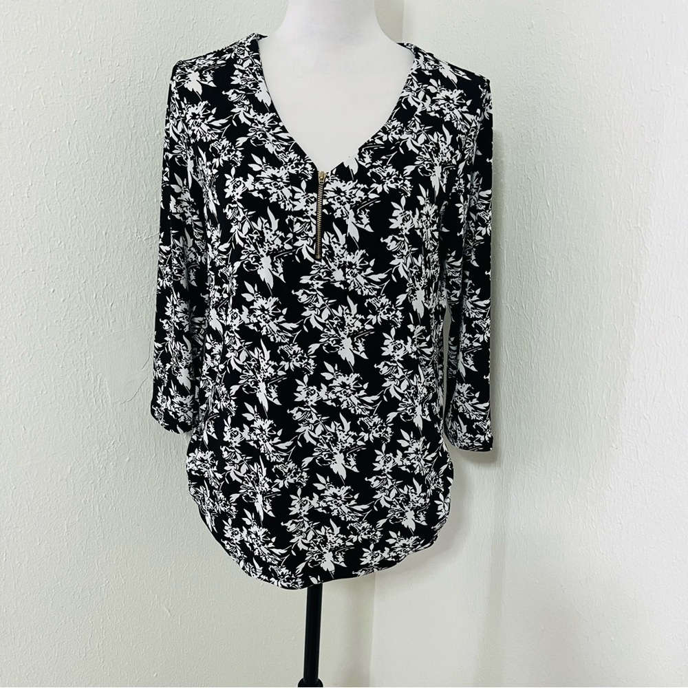 NY Collection Women’s Size Medium Black and White Floral Print 3/4 Sleeve Blouse